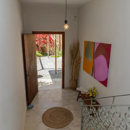 Phaos Apartment