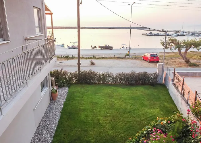 Phaos Apartment Kyparissia